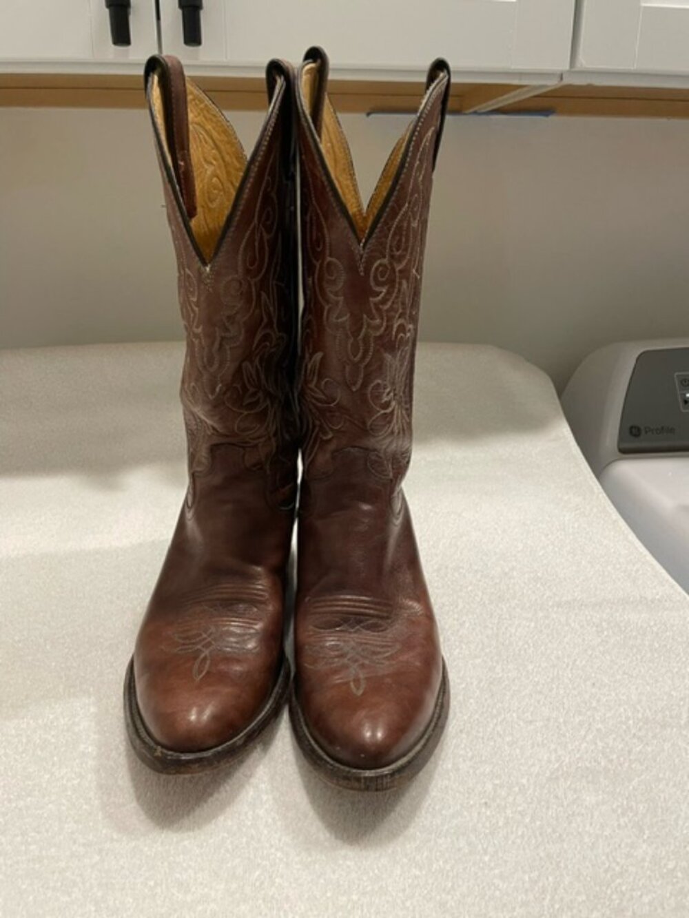 Justin Mens Brown Leather Western Cowboy Boots 1651 Pointed Toe Size 8 D
